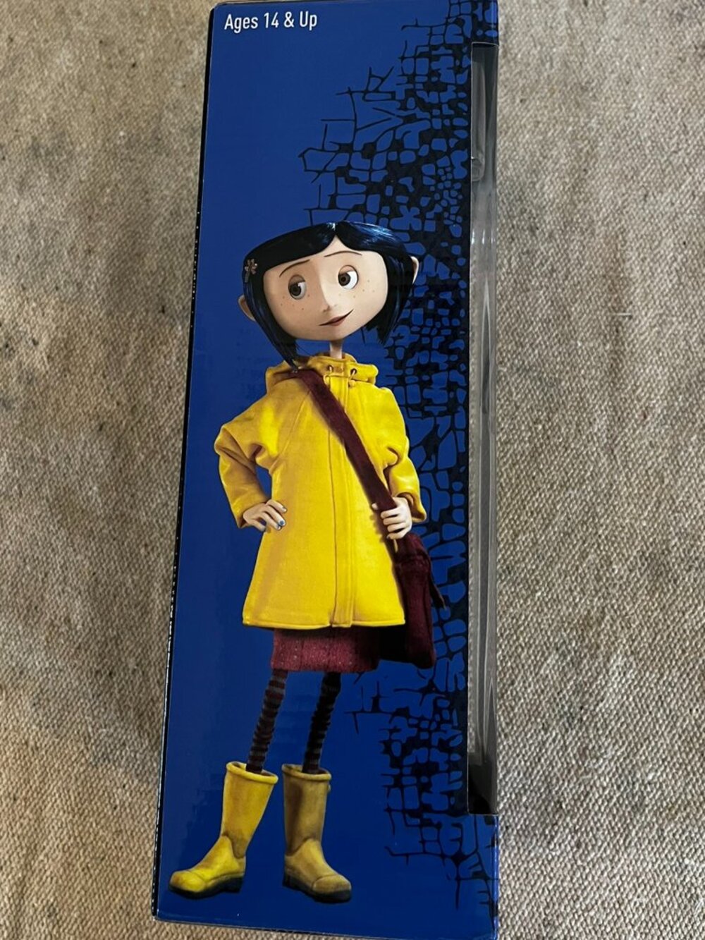 Coraline Neca laika Replica 9" Prop Doll New In Box - Picture 4 of 6